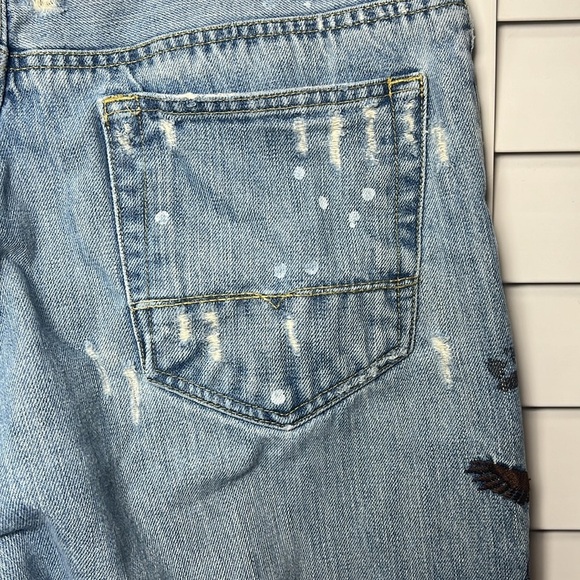 Old Navy Vintage Bootcut Embroidered Birds Distressed Button Fly Jeans Size 34 - Picture 8 of 12